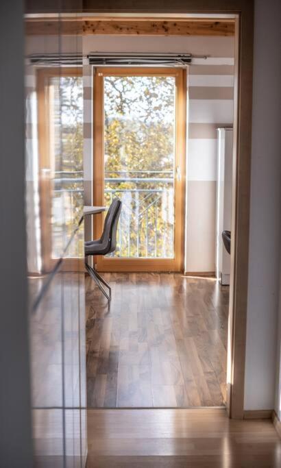 Moderne, Gemuetliche Dg-Wohnung In Ruhiger Lage Neunburg vorm Wald Bagian luar foto